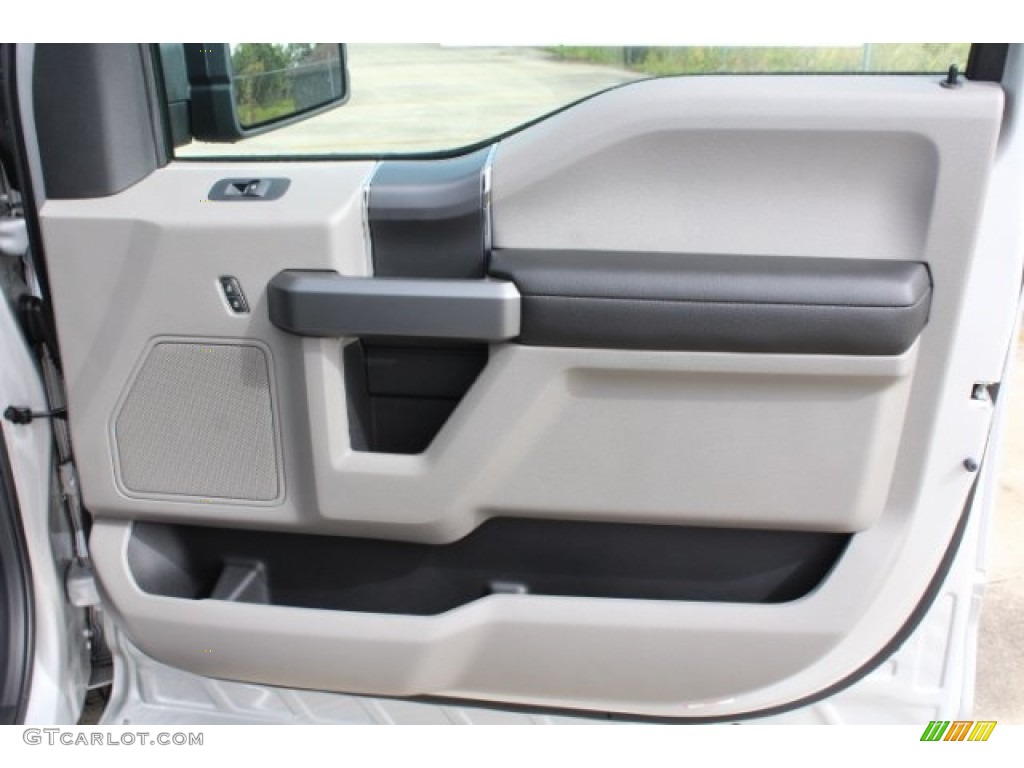 2018 F150 XLT SuperCrew 4x4 - Ingot Silver / Earth Gray photo #30