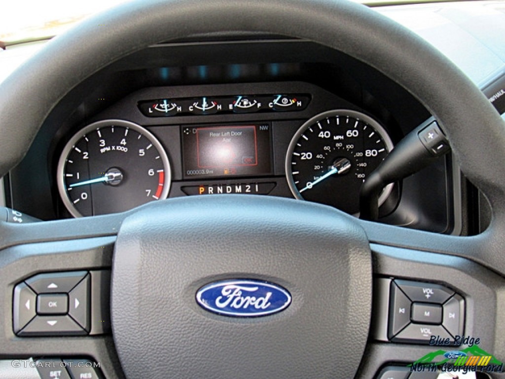 2018 F250 Super Duty STX Crew Cab 4x4 - Race Red / Earth Gray photo #17