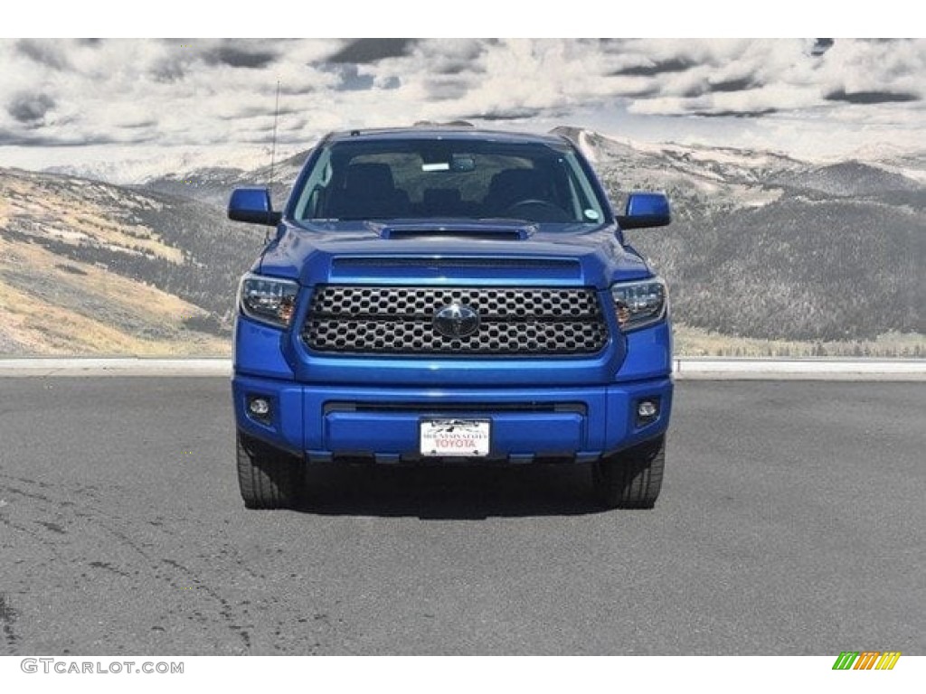 2018 Tundra SR5 CrewMax 4x4 - Blazing Blue Pearl / Graphite photo #2