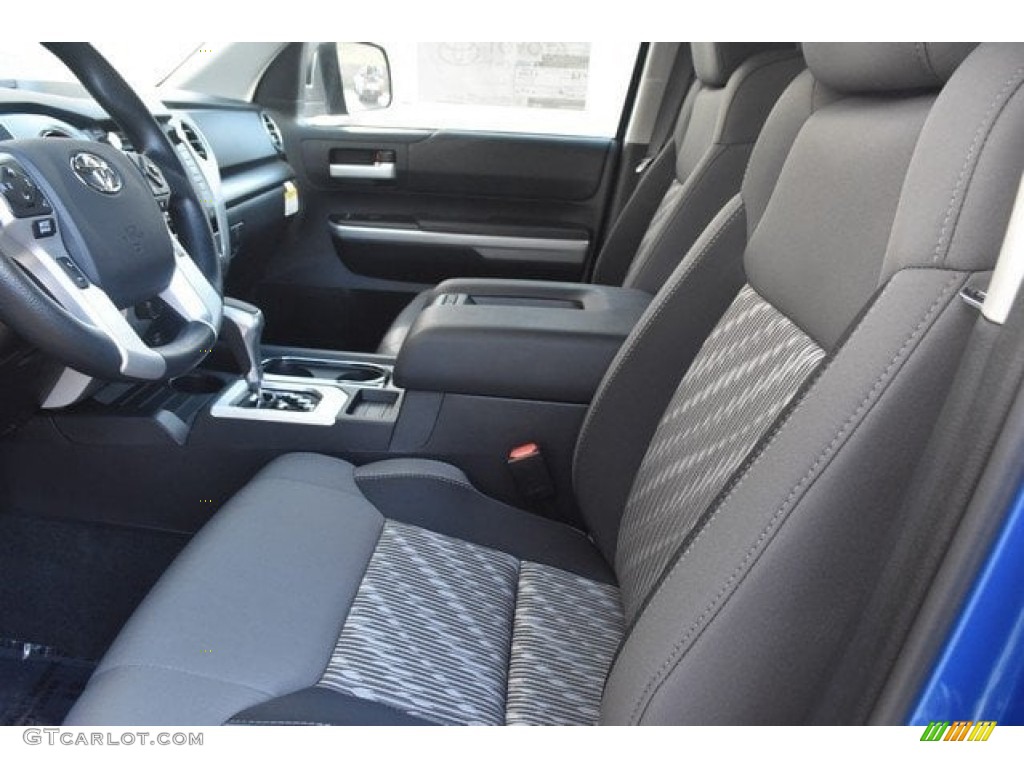 2018 Tundra SR5 CrewMax 4x4 - Blazing Blue Pearl / Graphite photo #6