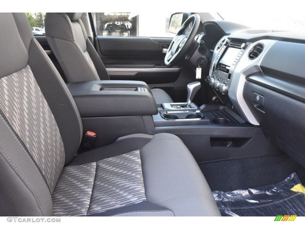 2018 Tundra SR5 CrewMax 4x4 - Blazing Blue Pearl / Graphite photo #11