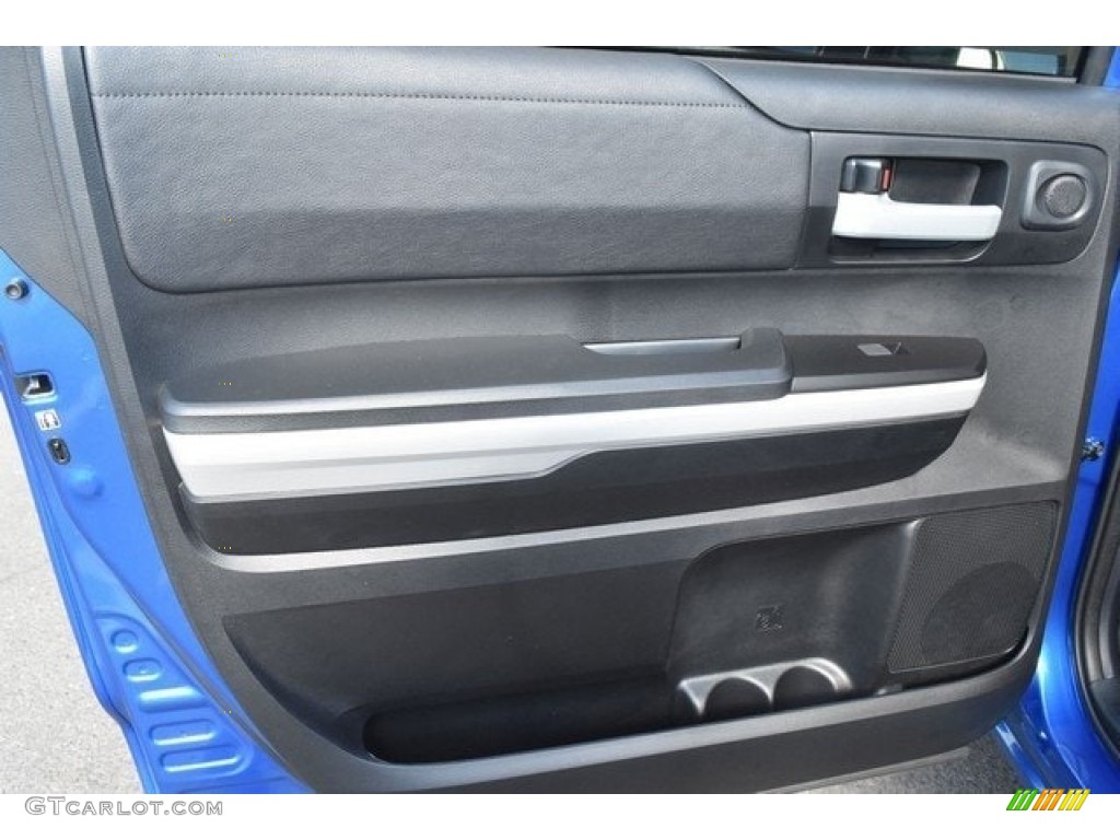 2018 Tundra SR5 CrewMax 4x4 - Blazing Blue Pearl / Graphite photo #20