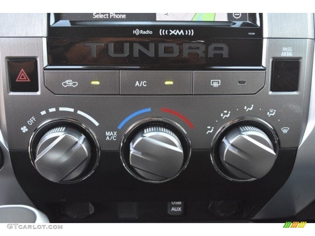 2018 Tundra SR5 CrewMax 4x4 - Blazing Blue Pearl / Graphite photo #29