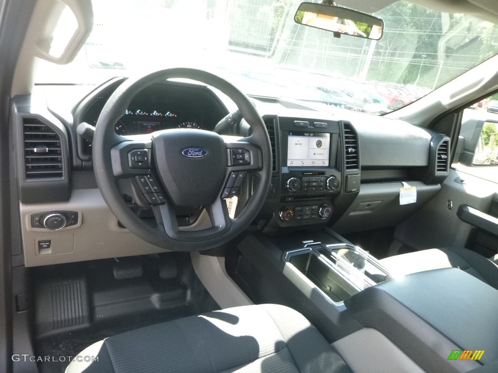 2018 F150 XL SuperCab 4x4 - Lead Foot / Earth Gray photo #9