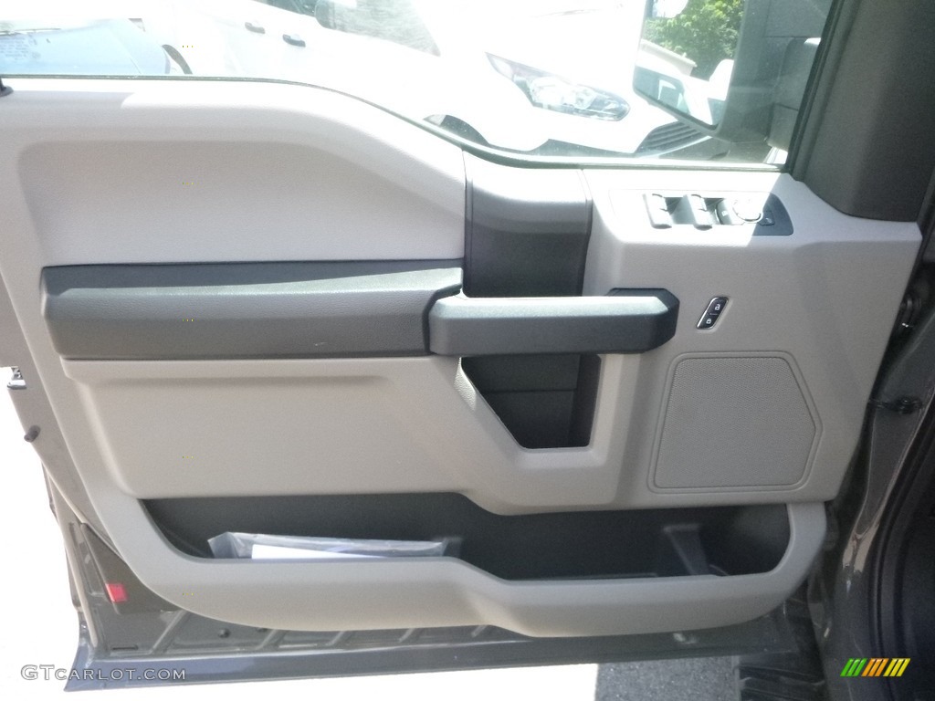 2018 F150 XL SuperCab 4x4 - Lead Foot / Earth Gray photo #11