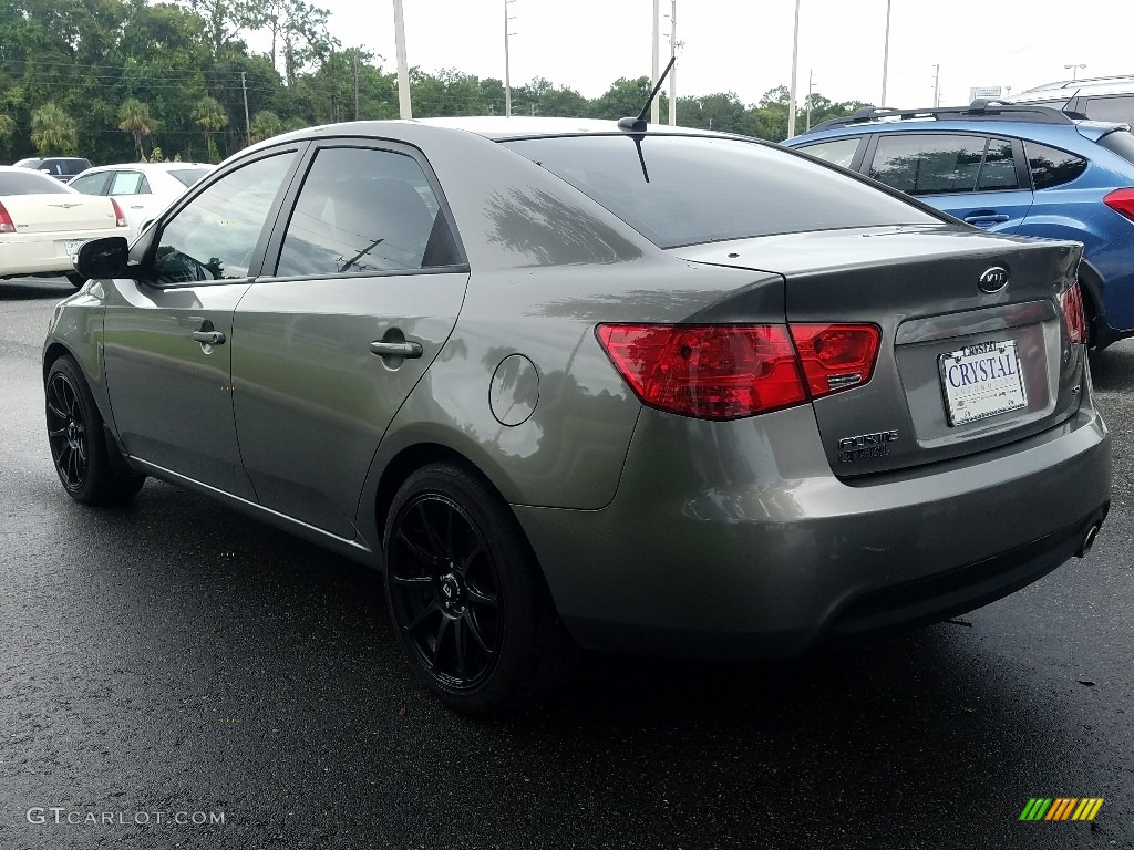 2010 Forte SX - Titanium / Black Sport photo #3