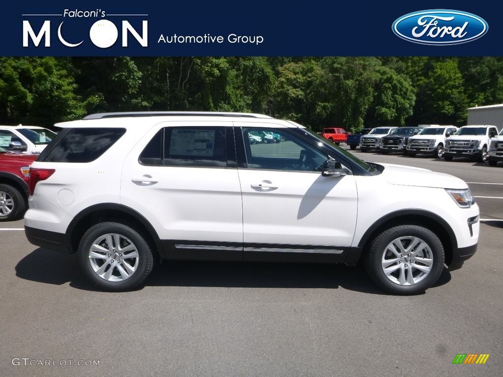 White Platinum Ford Explorer