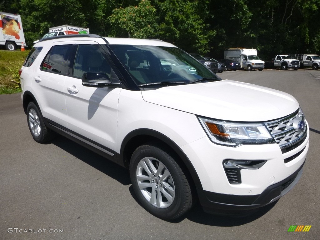2018 Explorer XLT 4WD - White Platinum / Medium Stone photo #3