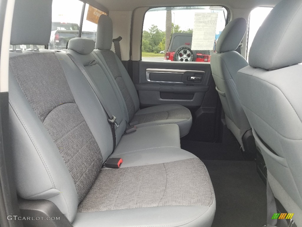 2017 1500 Big Horn Crew Cab 4x4 - Black Forest Green Pearl / Black/Diesel Gray photo #11