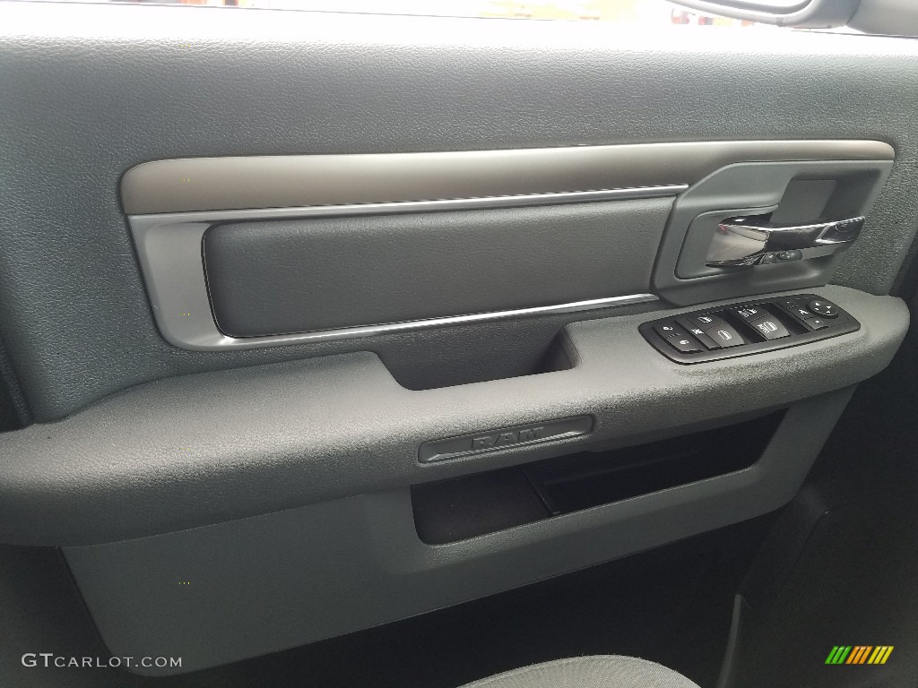 2017 1500 Big Horn Crew Cab 4x4 - Black Forest Green Pearl / Black/Diesel Gray photo #17