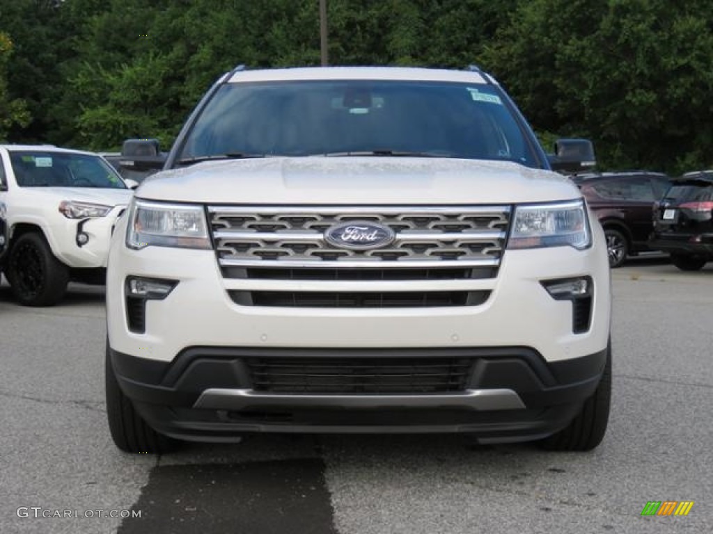 2018 Explorer XLT - White Platinum / Ebony Black photo #2