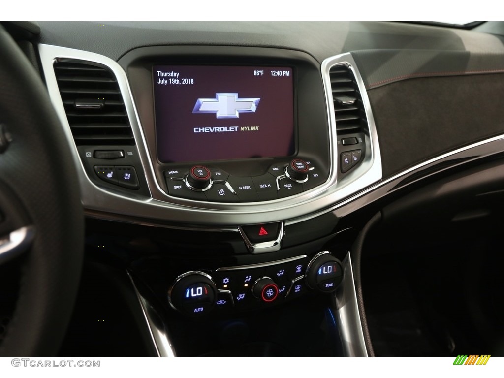 2017 Chevrolet SS Sedan Controls Photo #128377453