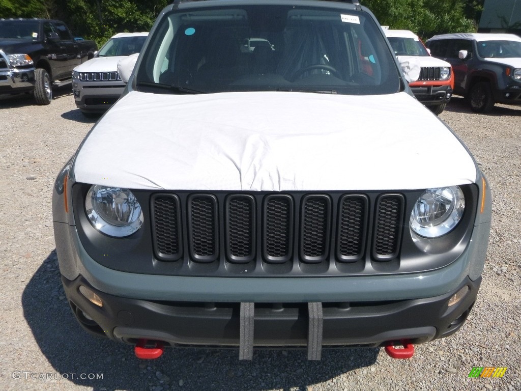 2018 Renegade Trailhawk 4x4 - Anvil / Black photo #9