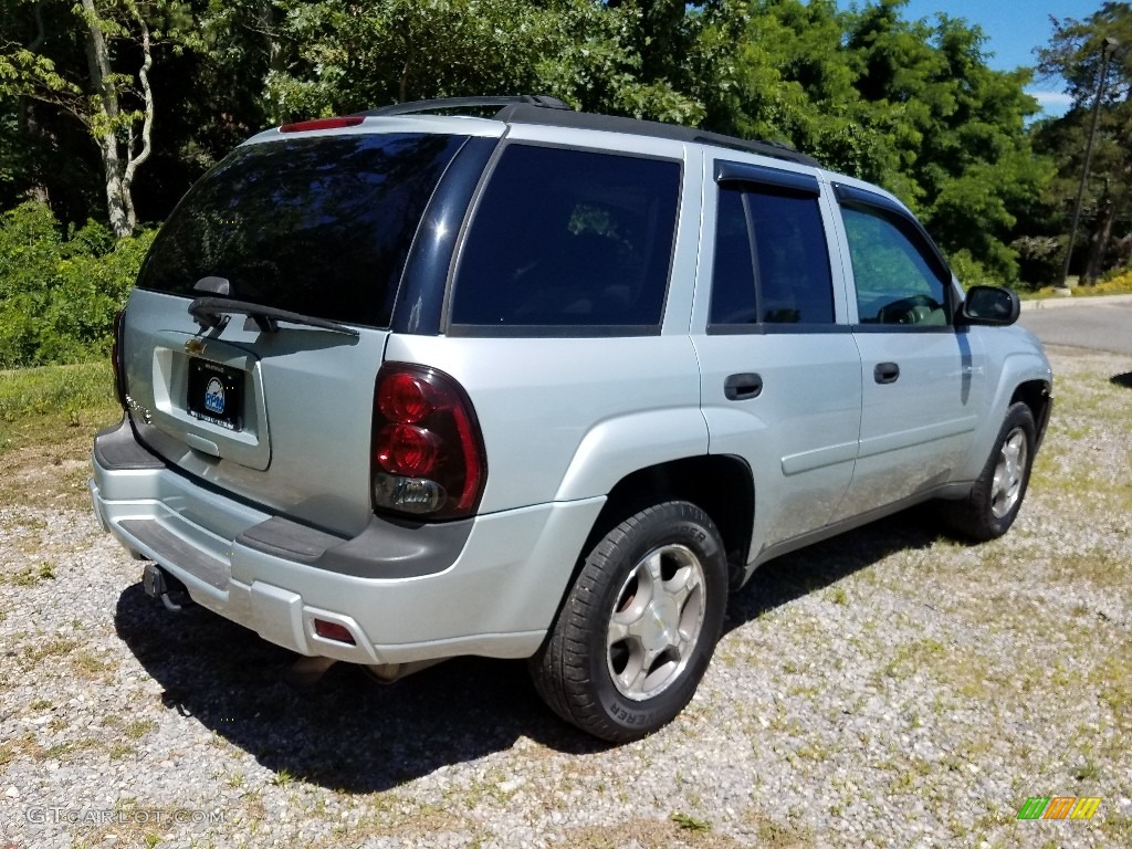 2007 TrailBlazer LS 4x4 - Silverstone Metallic / Light Gray photo #7