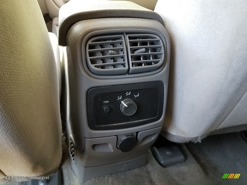 2007 TrailBlazer LS 4x4 - Silverstone Metallic / Light Gray photo #23