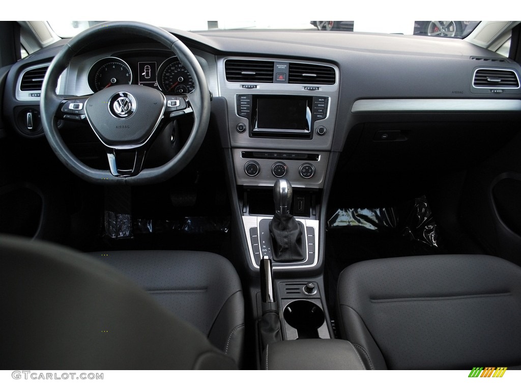 2015 Golf 4 Door 1.8T S - Black / Black photo #13