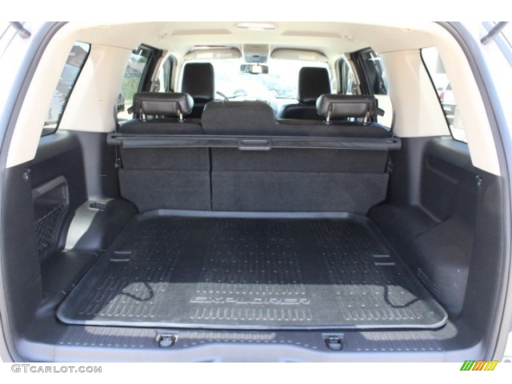 2009 Explorer XLT - Brilliant Silver Metallic / Black photo #25