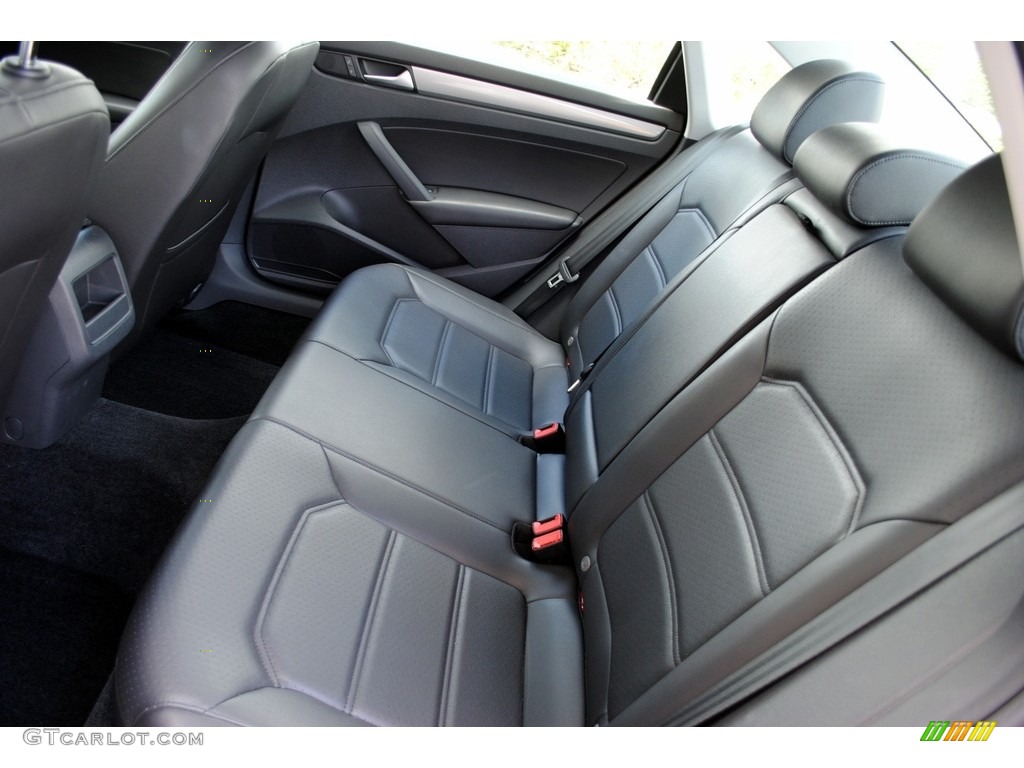 2015 Passat Wolfsburg Edition Sedan - Fortana Red Metallic / Titan Black photo #12