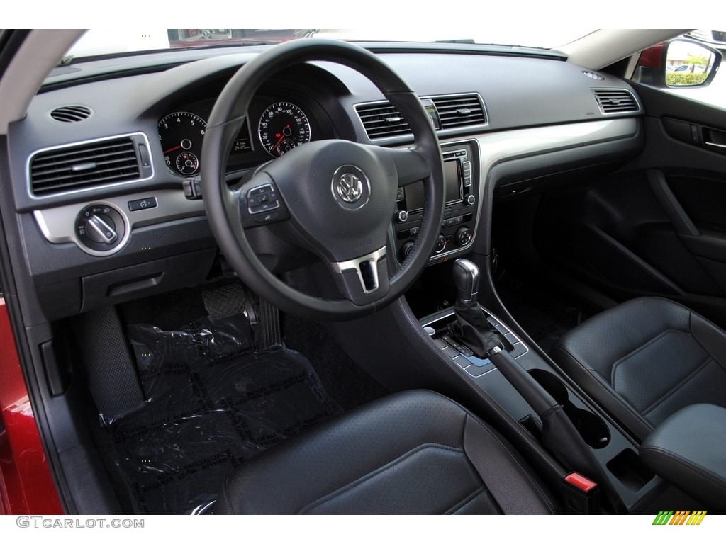 2015 Passat Wolfsburg Edition Sedan - Fortana Red Metallic / Titan Black photo #16