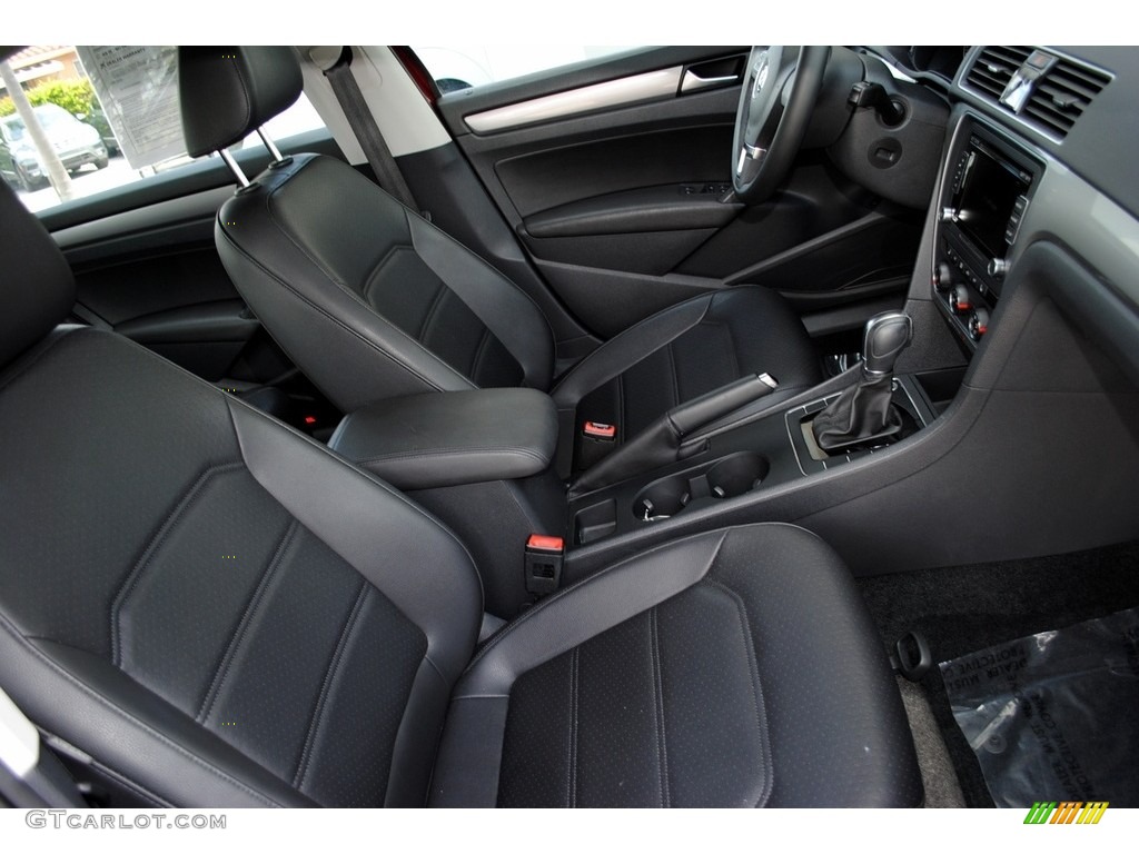 2015 Passat Wolfsburg Edition Sedan - Fortana Red Metallic / Titan Black photo #19