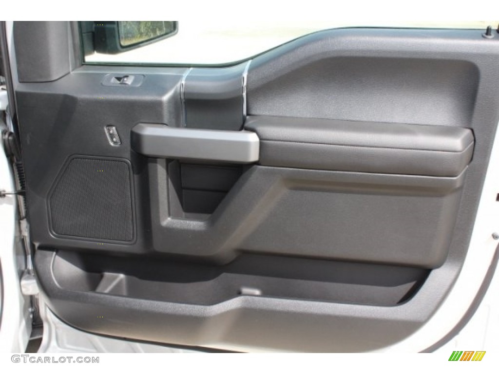 2018 F150 XLT SuperCrew - Ingot Silver / Black photo #31