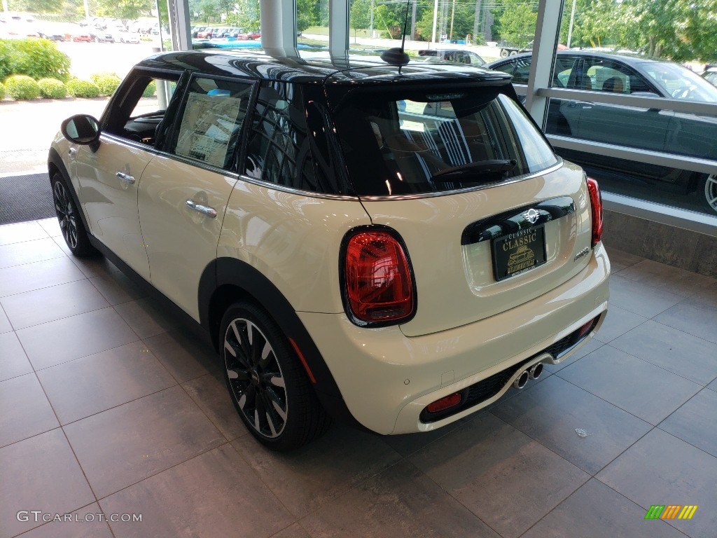 2019 Hardtop Cooper S 4 Door - Pepper White / Chesterfield Malt Brown photo #2