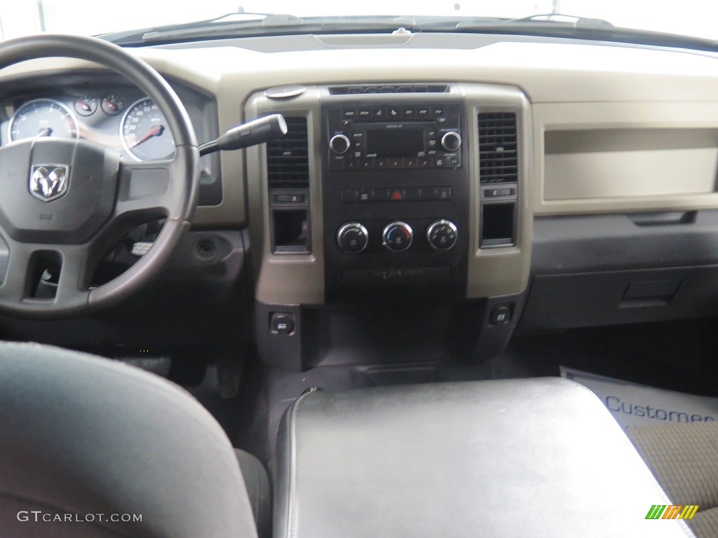 2010 Ram 2500 ST Crew Cab 4x4 - Brilliant Black Crystal Pearl / Dark Slate/Medium Graystone photo #9