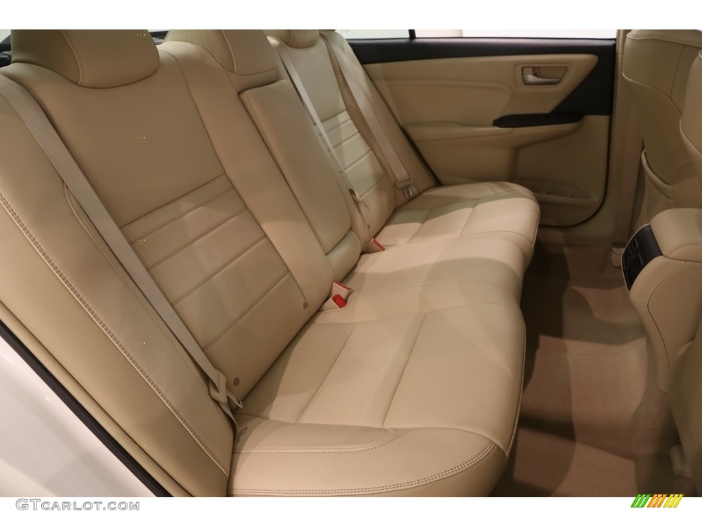 2015 Toyota Camry XLE V6 Rear Seat Photo #128402043