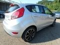 Ingot Silver - Fiesta SE Hatchback Photo No. 3