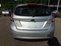 Ingot Silver - Fiesta SE Hatchback Photo No. 4