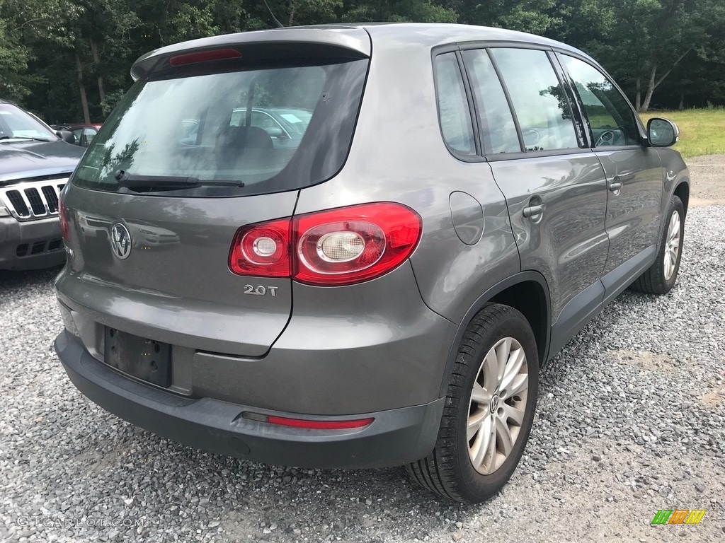 2010 Tiguan S - Alpine Grey Metallic / Charcoal photo #5