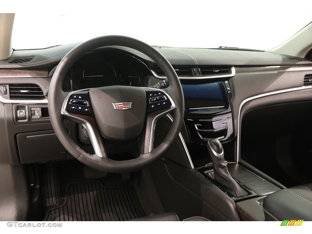 2018 XTS Luxury AWD - Radiant Silver Metallic / Jet Black photo #7