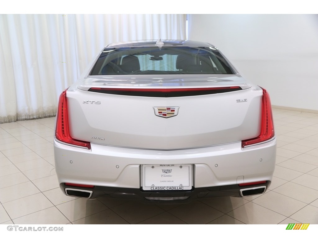 2018 XTS Luxury AWD - Radiant Silver Metallic / Jet Black photo #24