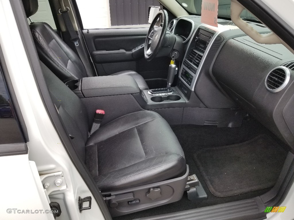2008 Mountaineer AWD - White Suede / Charcoal Black photo #15