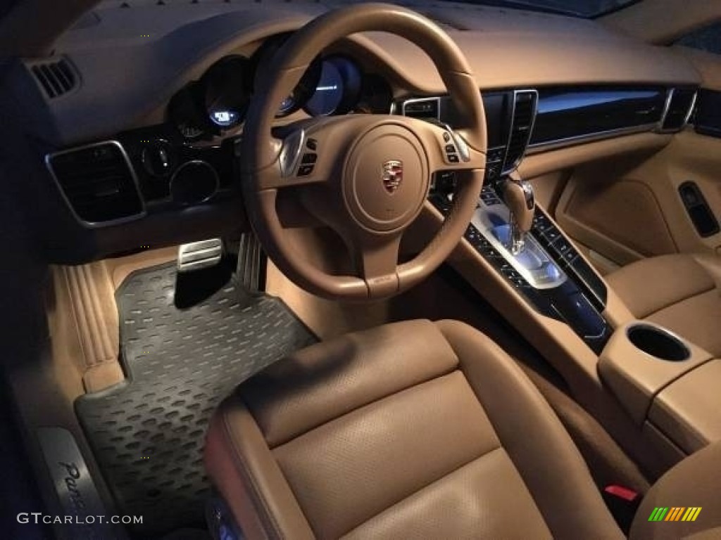 2011 Panamera 4 - Platinum Silver Metallic / Luxor Beige photo #2