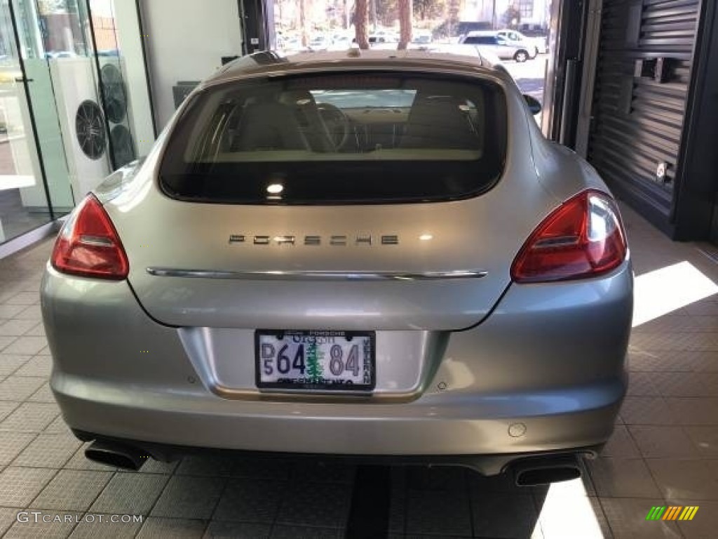 2011 Panamera 4 - Platinum Silver Metallic / Luxor Beige photo #8