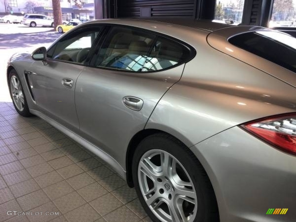 2011 Panamera 4 - Platinum Silver Metallic / Luxor Beige photo #12
