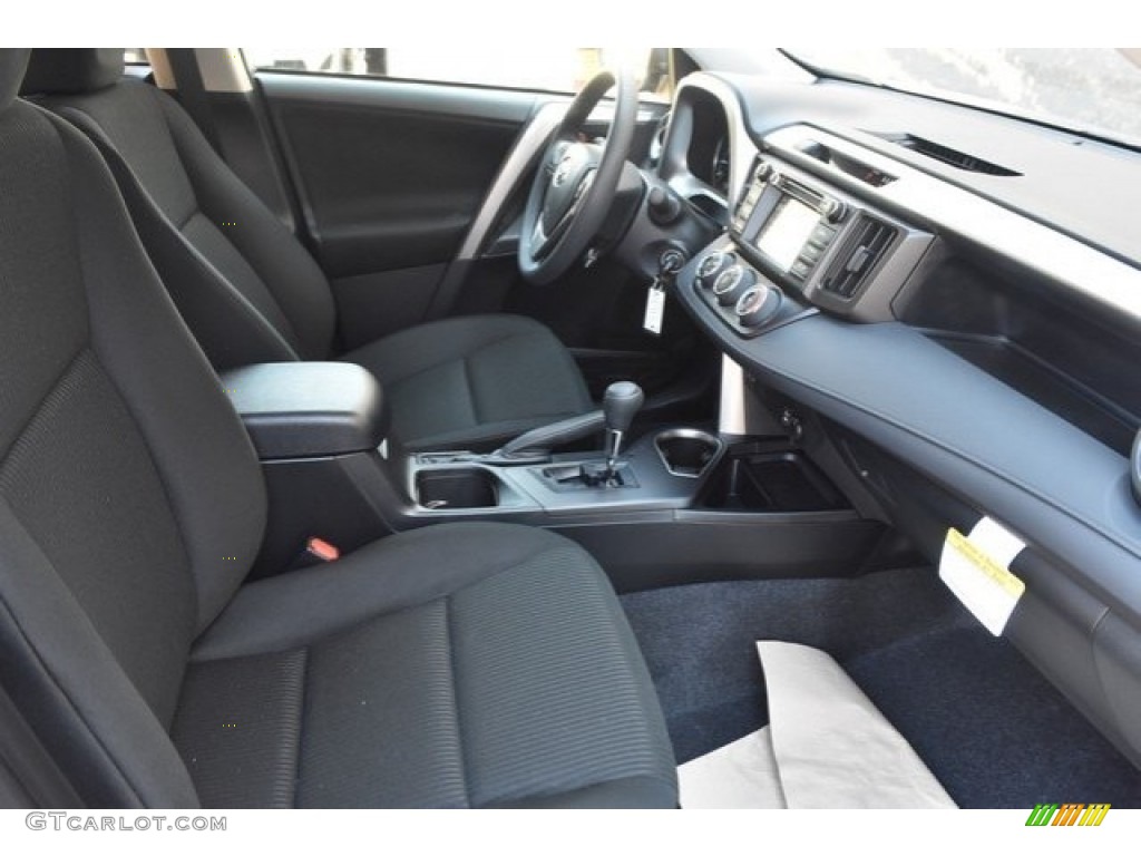 2018 RAV4 LE - Silver Sky Metallic / Black photo #11