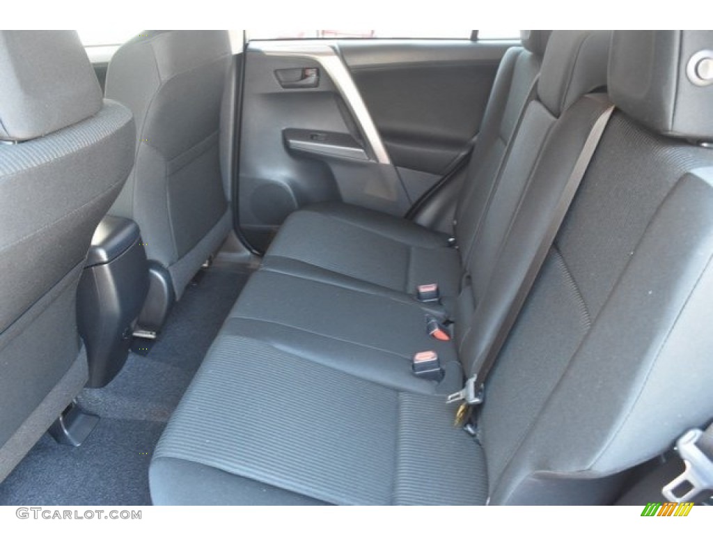 2018 RAV4 LE - Silver Sky Metallic / Black photo #14