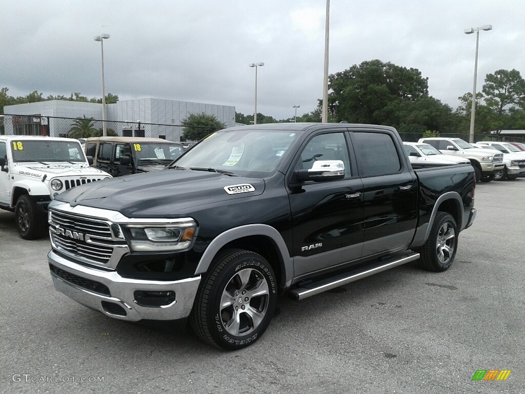 2019 1500 Laramie Crew Cab 4x4 - Diamond Black Crystal Pearl / Mountain Brown/Light Frost Beige photo #1
