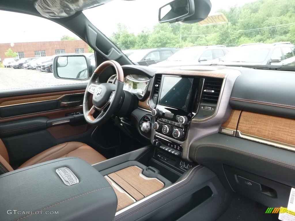 2019 1500 Long Horn Crew Cab 4x4 - Billett Silver Metallic / Black/Light Mountain Brown photo #11