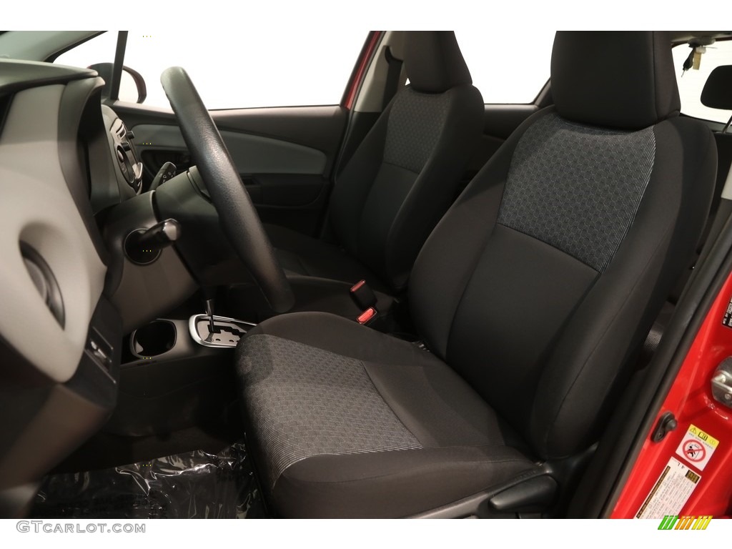 2016 Yaris 5-Door L - Absolutely Red / Black photo #5