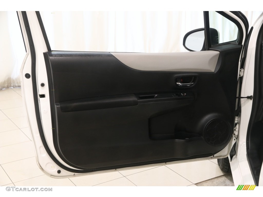 2012 Yaris LE 3 Door - Super White / Ash Gray photo #4