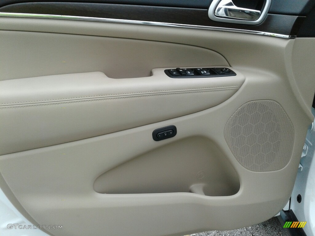 2018 Jeep Grand Cherokee Limited 4x4 Black/Light Frost Beige Door Panel Photo #128428588