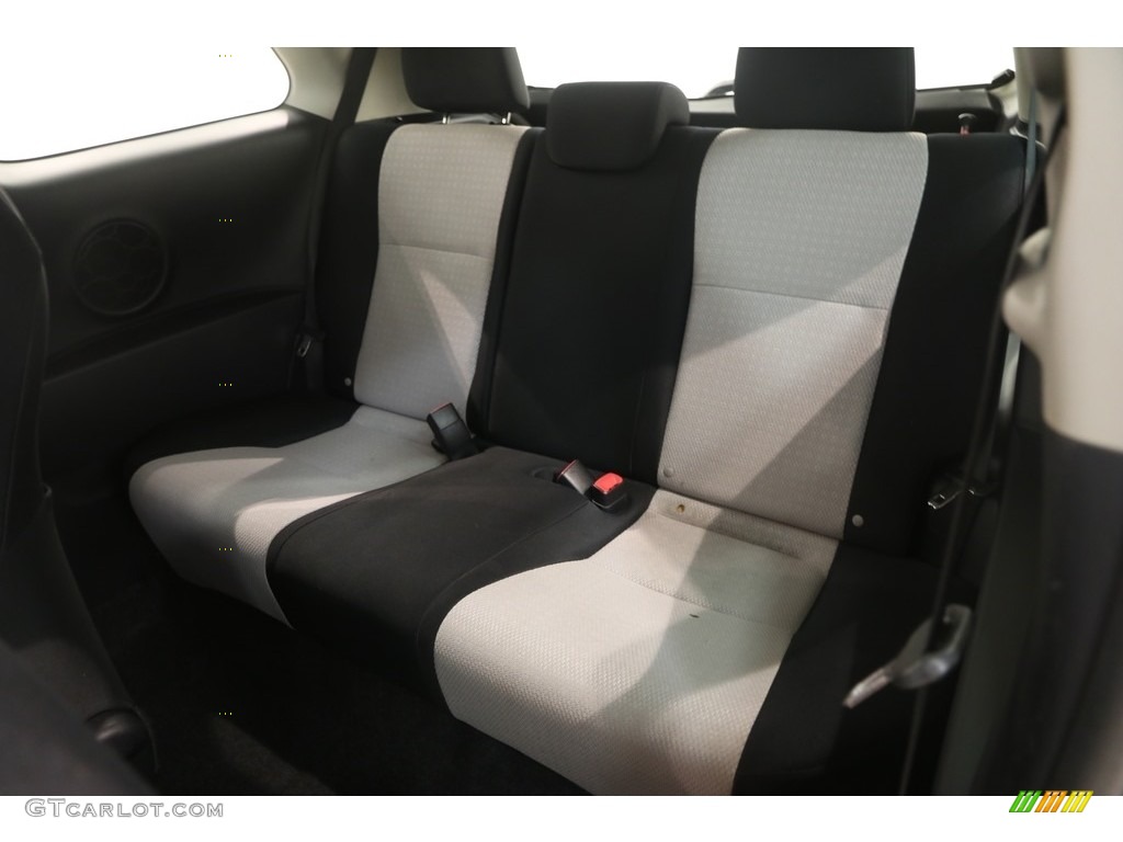 2012 Yaris LE 3 Door - Super White / Ash Gray photo #12