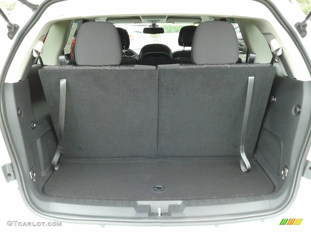 2018 Journey SE - Vice White / Black photo #19