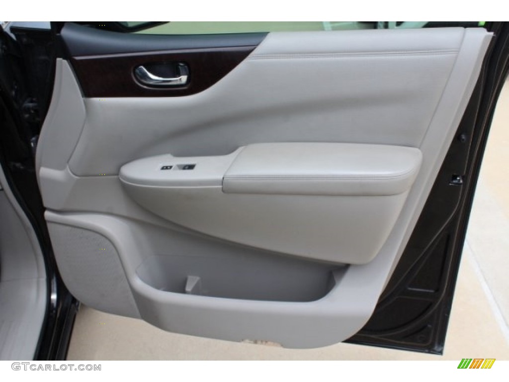 2012 Quest 3.5 SV - Super Black / Gray photo #30