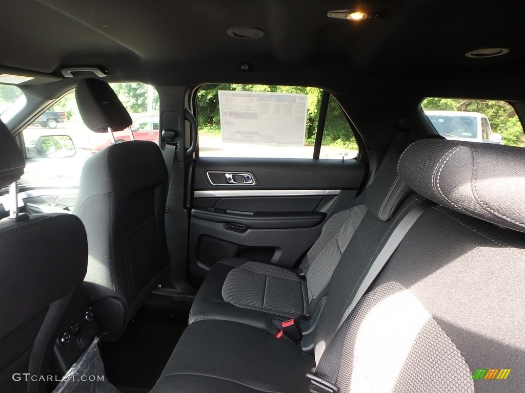 2018 Explorer XLT 4WD - White Platinum / Ebony Black photo #12