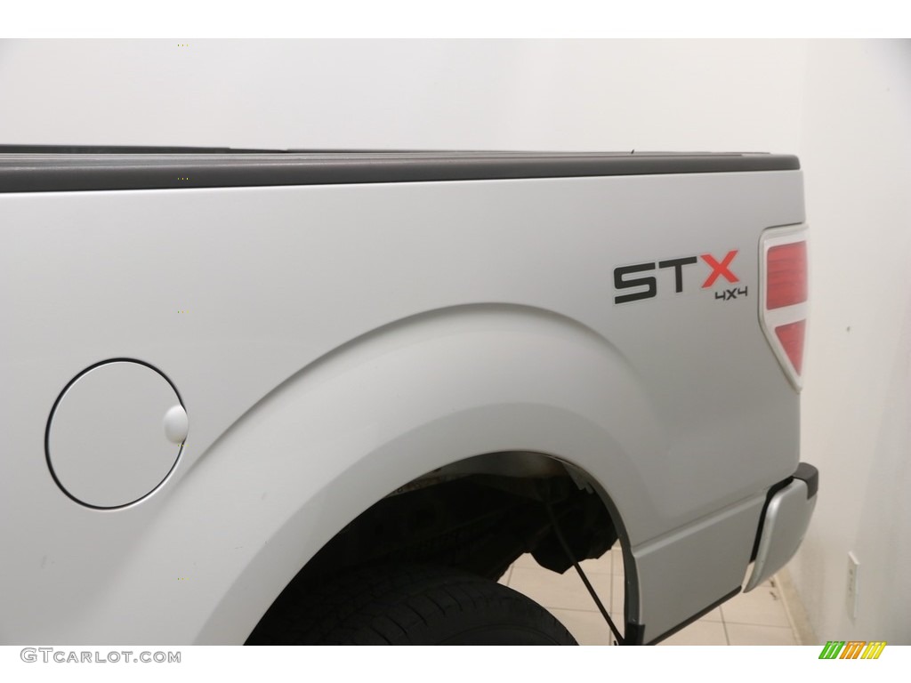 2011 F150 STX SuperCab 4x4 - Ingot Silver Metallic / Steel Gray photo #4