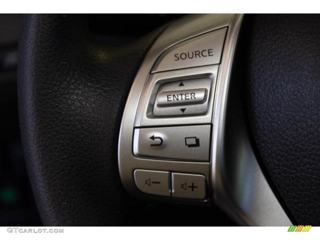 2015 Rogue SV AWD - Super Black / Charcoal photo #13